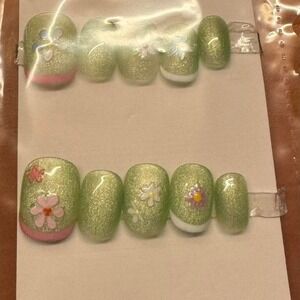 Press On Nails Green Glitter Flower Design Fake Nails Set